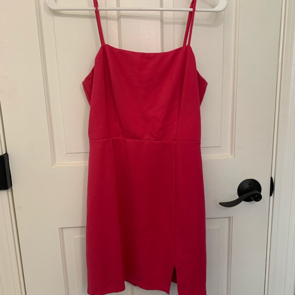 Hot pink dress🙌🙌